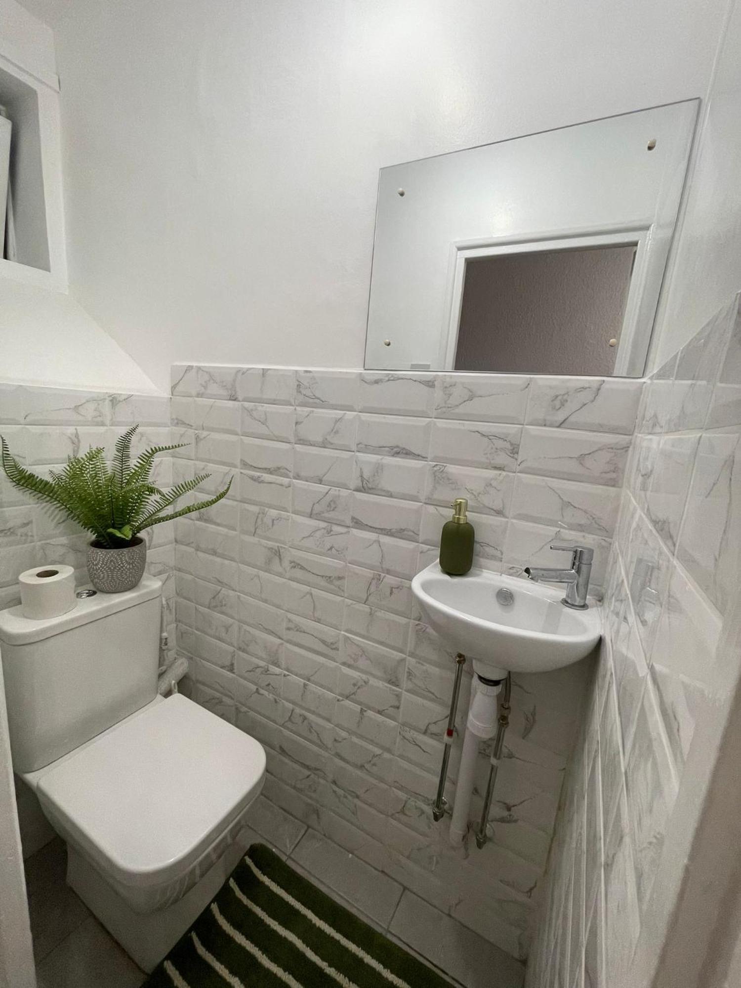 2bd Canarywharf Mile End Private Balcony Free Parking *